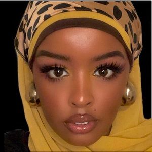 Meet your Posher, Hanan